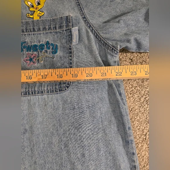 Looney Tunes Tweedy Embroidered Short Sleeve Women's Denim Button-down 14W/16W - Picture 5 of 8